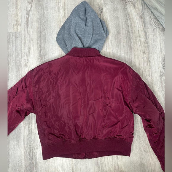 Maroon bomber jacket - Picture 3 of 5